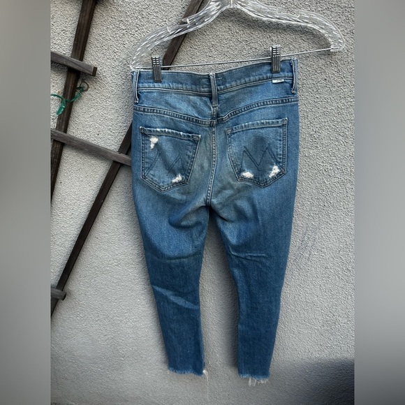 Mother insider Crop Step Fray Hijacking the Runway - Picture 9 of 14